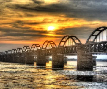 Godavari Arch Bridge, Rajahmundry - packers and movers from Kakinada to Rajahmundry